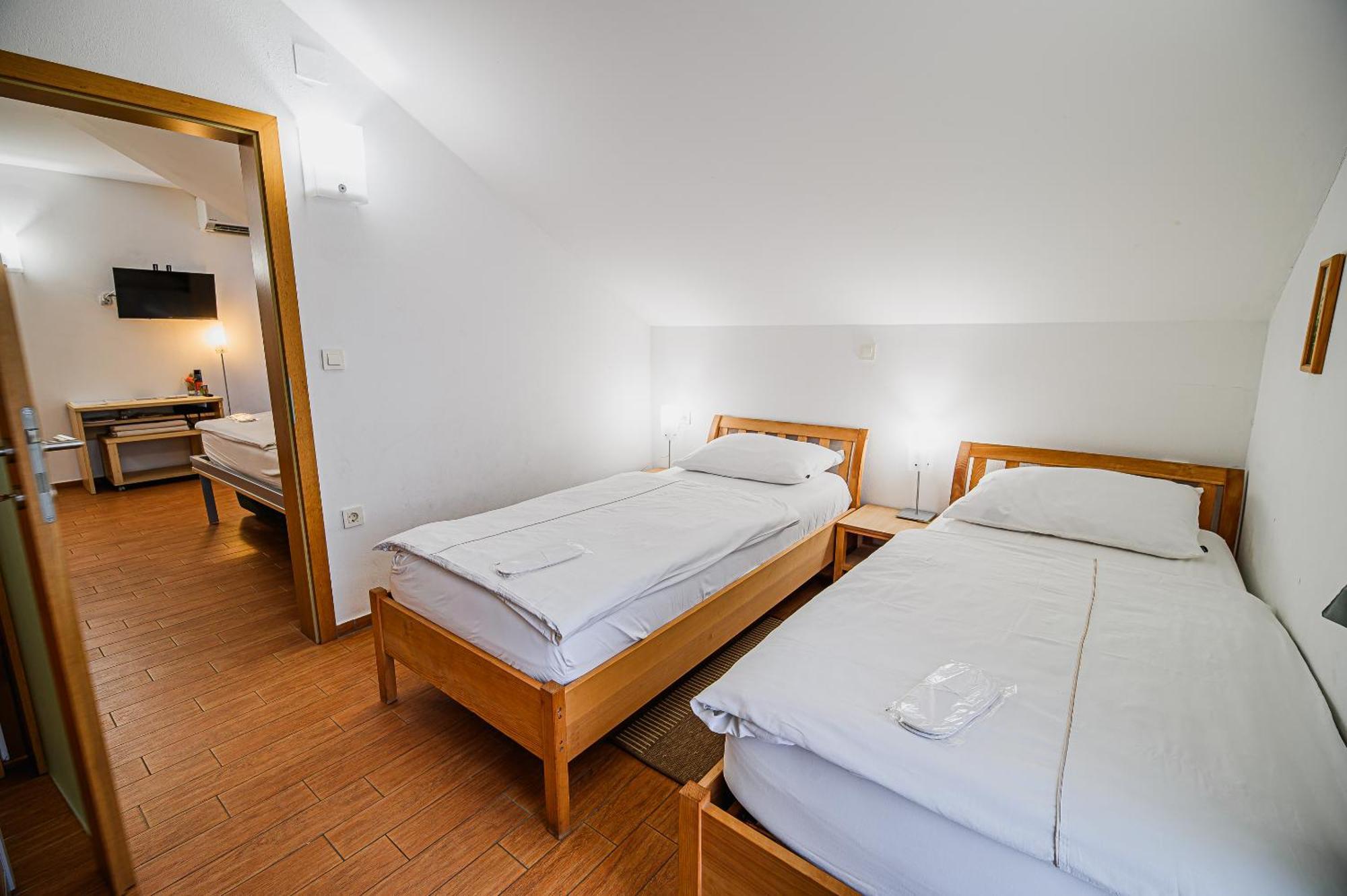 Apartments Maleric With Indoor Pool And Wellness Dragatuš Zimmer foto