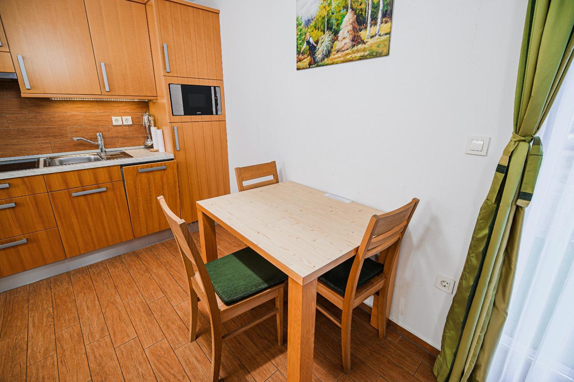 Apartments Maleric With Indoor Pool And Wellness Dragatuš Zimmer foto